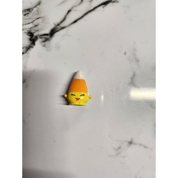Shopkins Mandy Candy Corn Exclusive - Picture 1 of 1